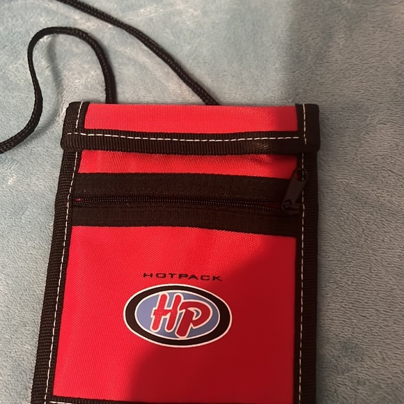 Undercover Neck Wallet - Picture 5 of 16